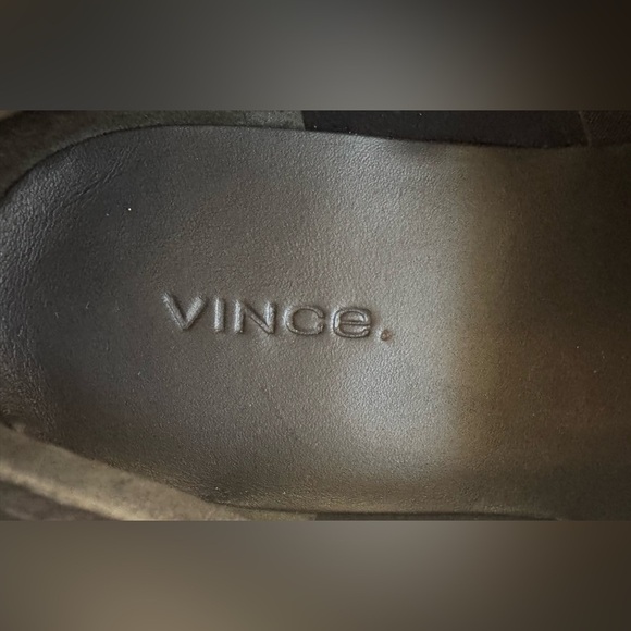VINCE Women's Warren Slip-on Platform Black
Suede Sneakers Size 8M - Picture 9 of 11